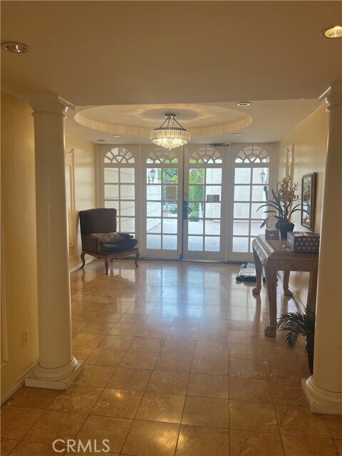 Building Photo - 5625 N Sumner Wy