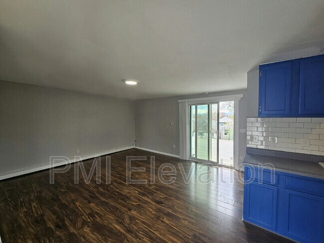 Building Photo - 1140 N Downing St