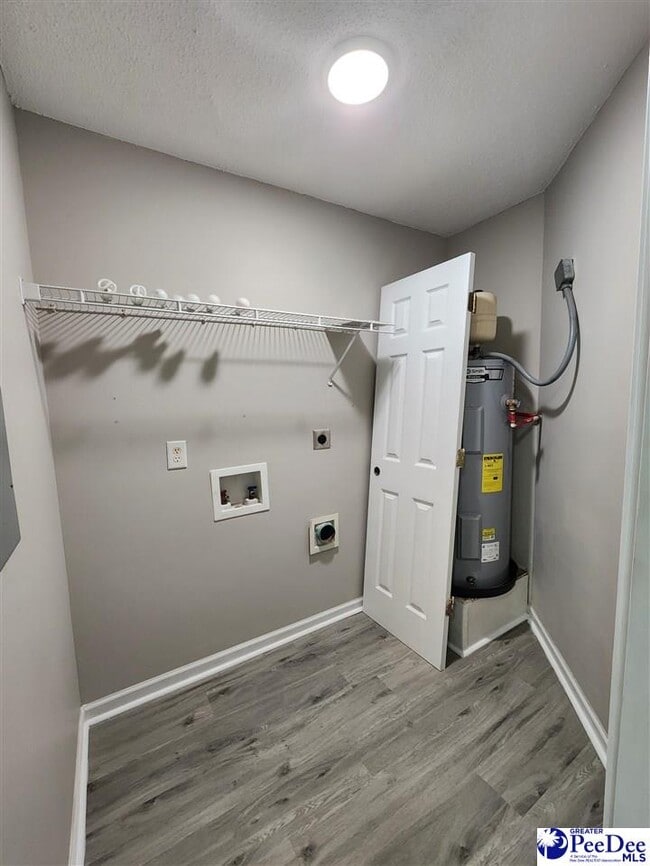 Building Photo - 2125 Sanderling Dr