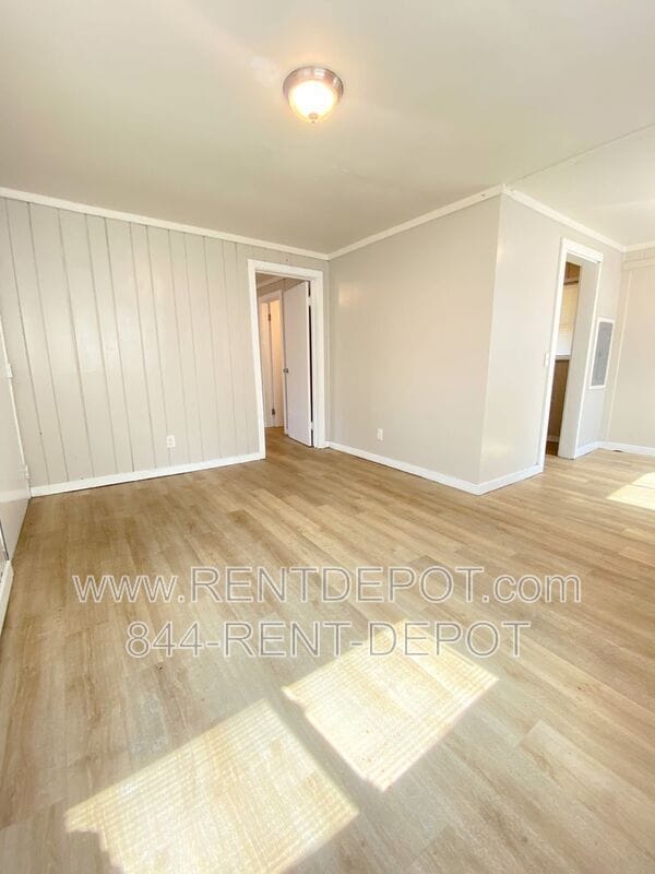 Building Photo - 1102 Washington Ave