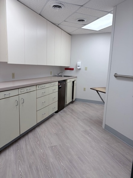 Building Photo - 100 Christy Park Dr