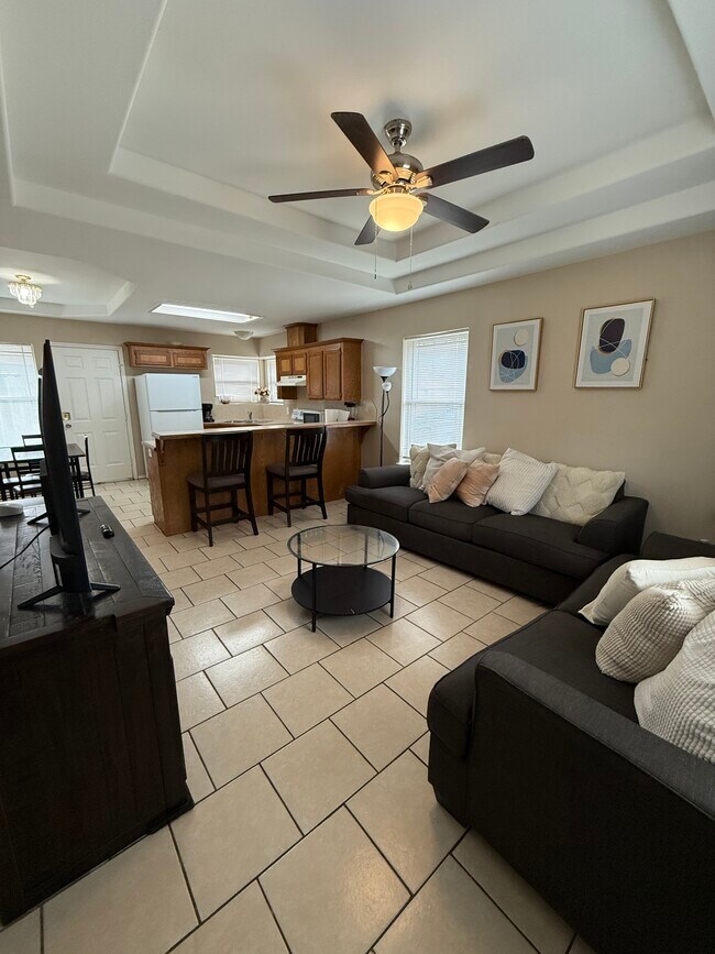 Unit D: Living Room - 302 W Amy Dr