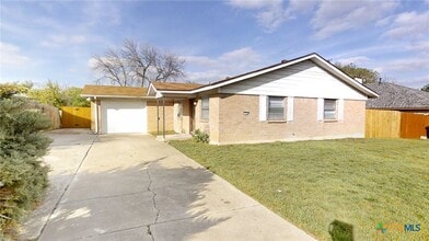 Building Photo - 1505 Daude Ave