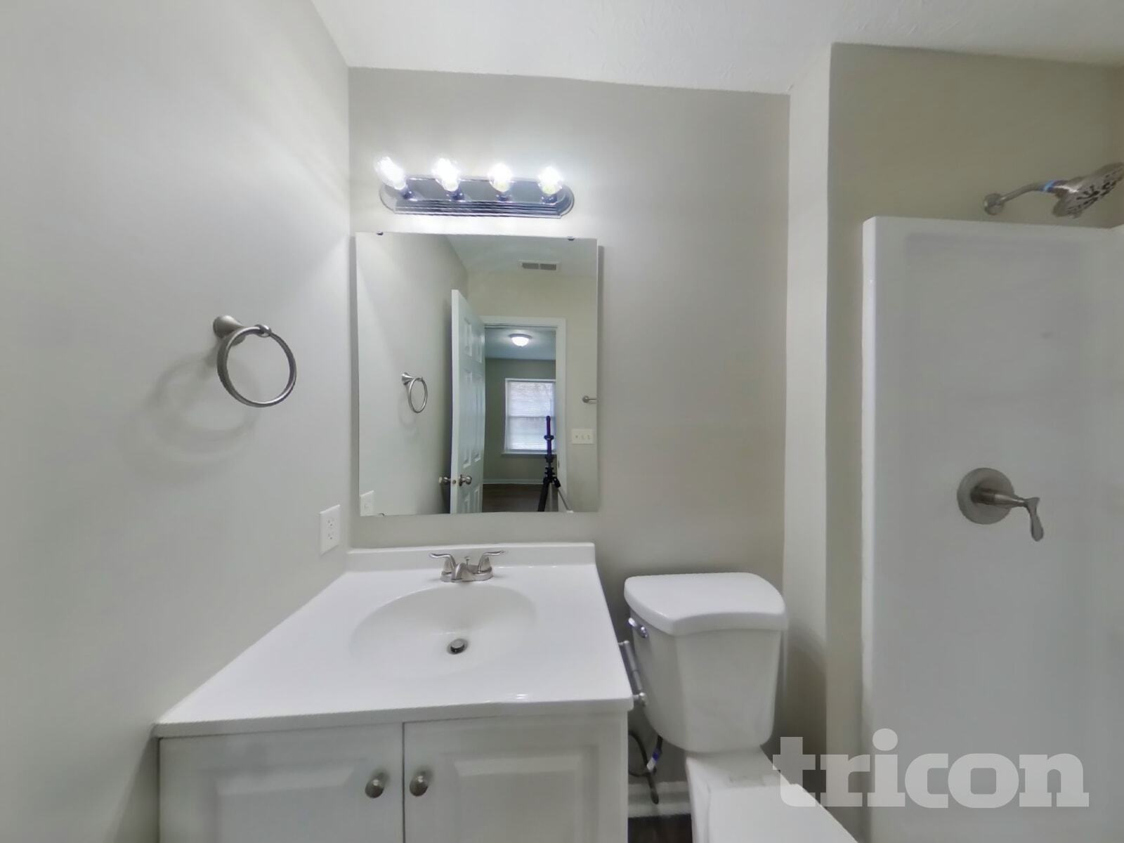 Building Photo - 3942 Jason Ave