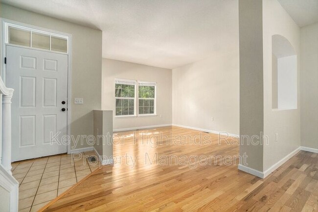 Building Photo - 1494 Red Cliff Way