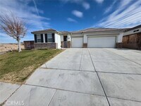 Building Photo - 15895 Green Acres Ct