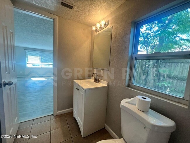 Building Photo - 6817 Camelot Rd