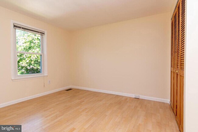Building Photo - 13205 Black Walnut Ct