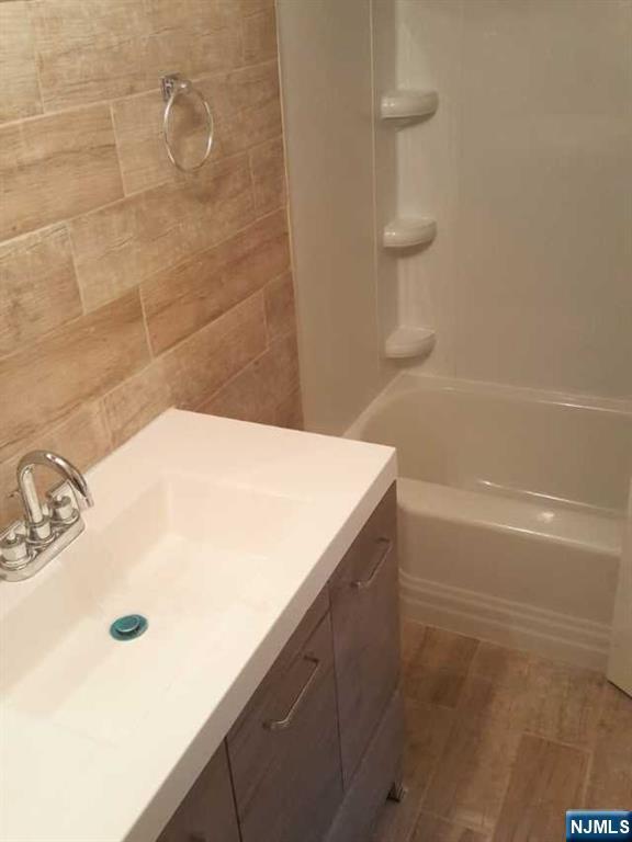 Building Photo - 24 Hackett Pl