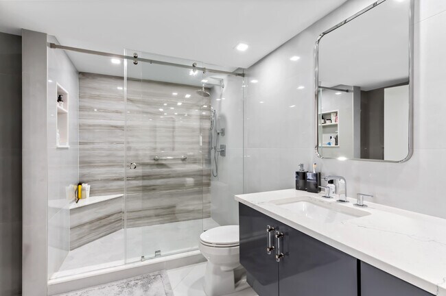 Building Photo - 1900 Consulate Pl