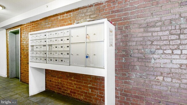 Building Photo - 1501 27th St SE