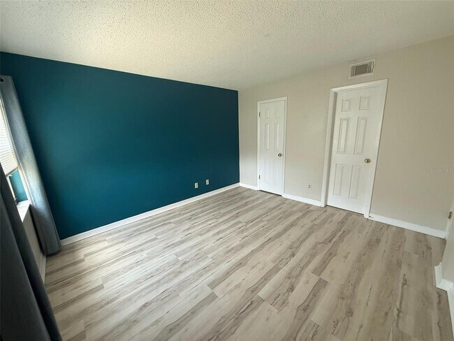 Building Photo - 14130 Rosemary Ln