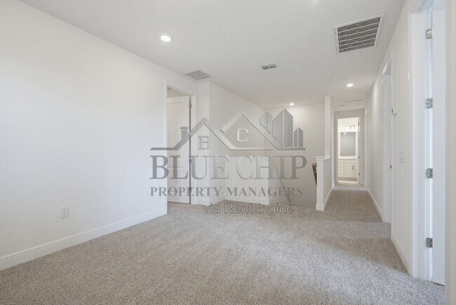 Building Photo - 1217 Pampus Dr