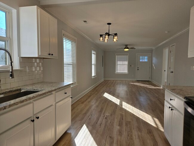 Primary Photo - 917 S 11th St