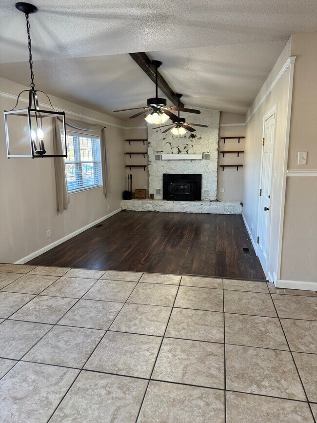 Building Photo - 895 Marion Anderson Rd