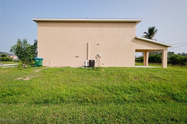 Building Photo - 1707 SW 4th Pl
