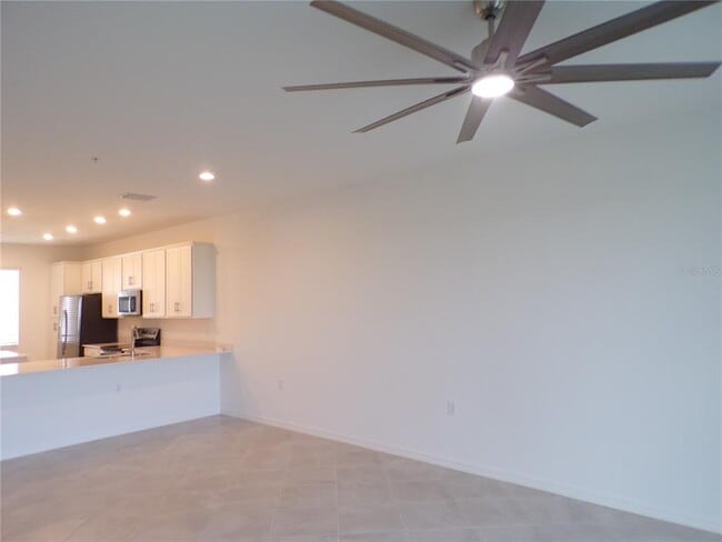 Building Photo - 14211 Heritage Landing Blvd