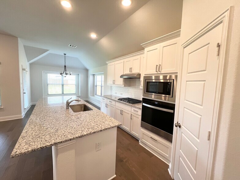 Building Photo - 4428 Mill Falls Dr