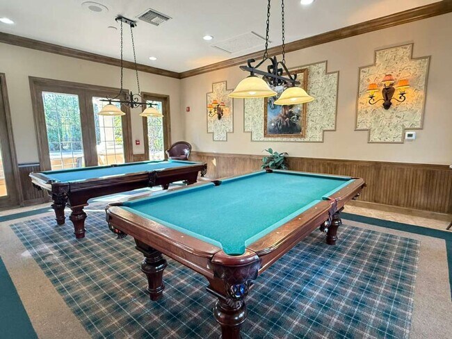 Building Photo - Remodeled, Move-In Ready 3-Bedroom Condo in Prime Naples Location