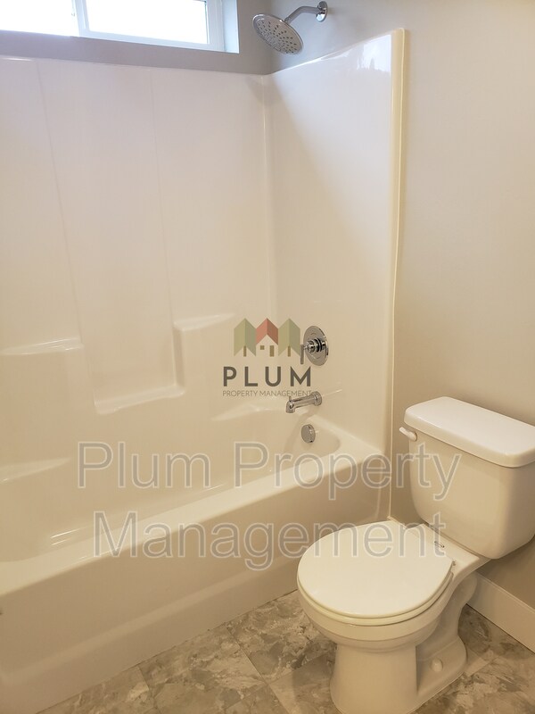 Building Photo - 4724 Giada Dr