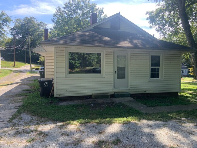 Building Photo - 1 BR in Glenwood