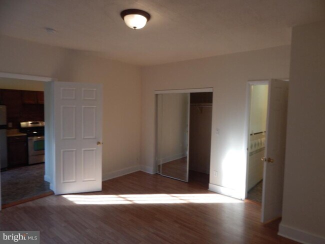 Building Photo - 133 Mill St