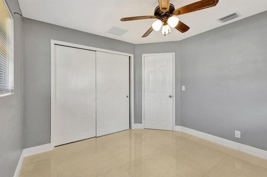 Building Photo - 212 Palmetto Dr
