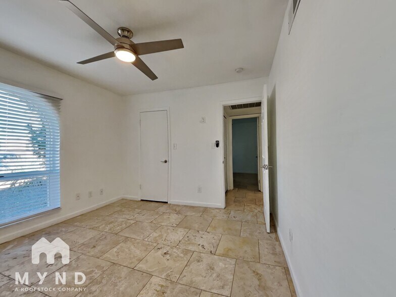 Building Photo - 6639 E Camino Santo