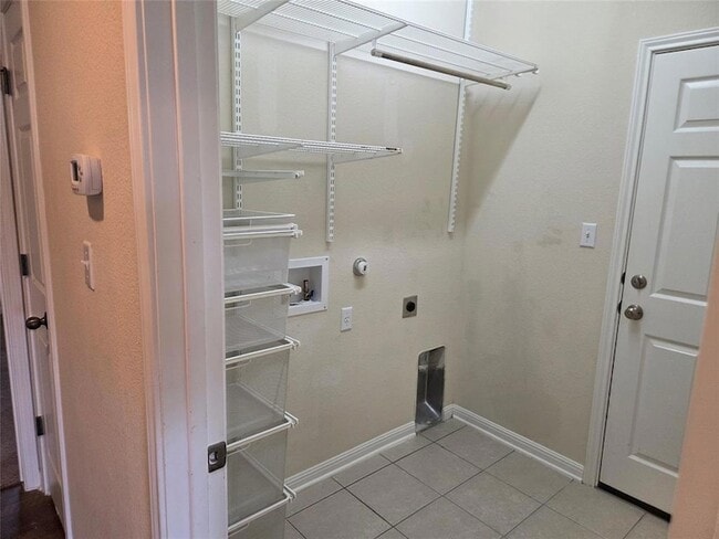 Building Photo - 2832 Coral Valley Dr