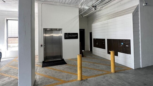 Building Photo - 1508 Blodgett St