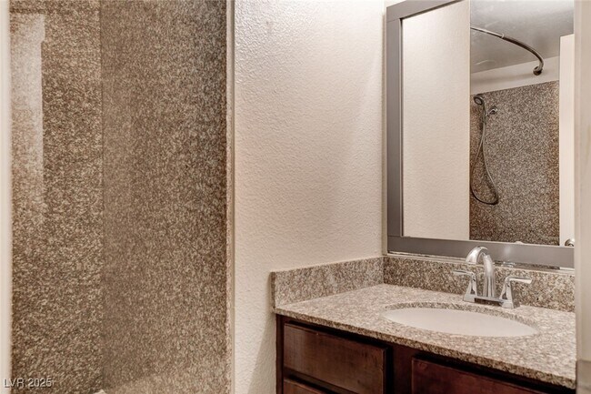 Building Photo - 5240 Indian River Dr