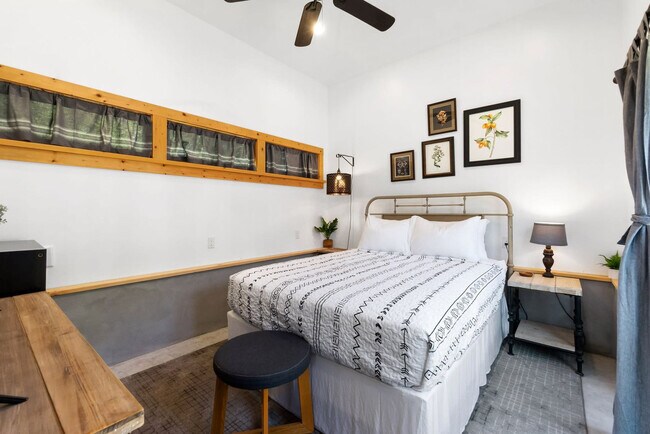 Building Photo - 30 Magnolia Dr