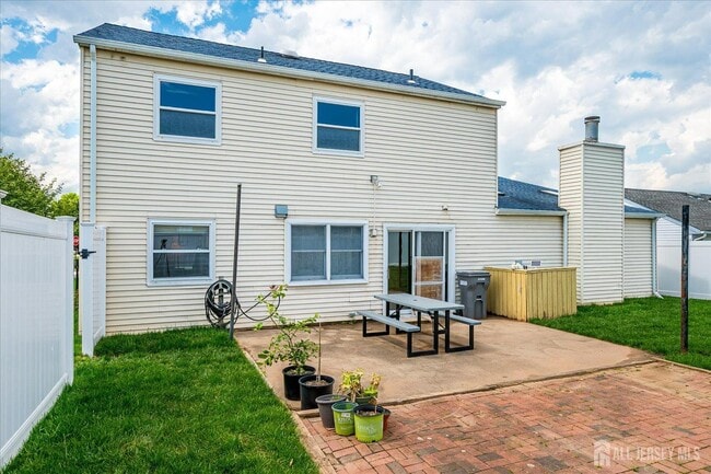 Building Photo - 40 Azalea Dr