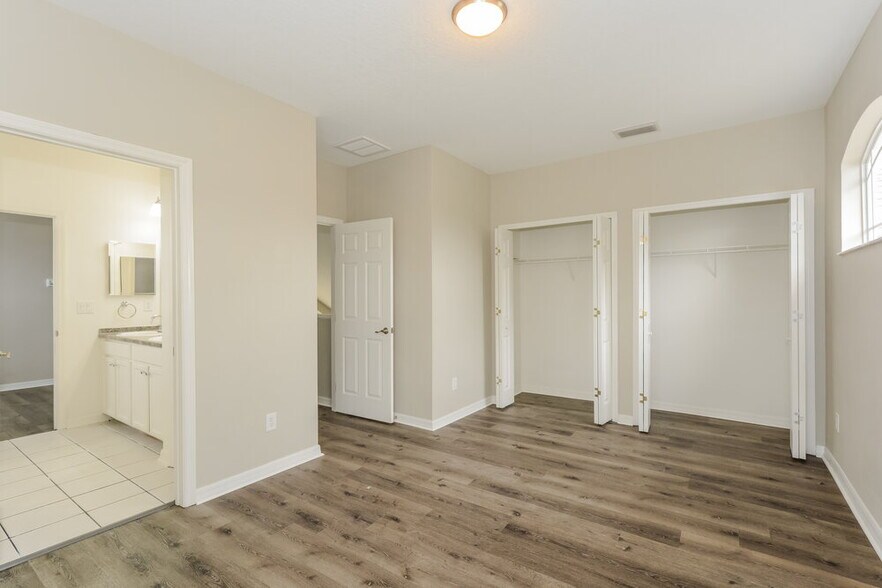 Building Photo - 12450 Duckett Ct
