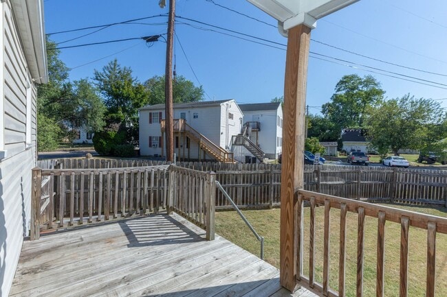 Building Photo - 2 Bed, 1 Bath Rancher in Martinsburg, WV
