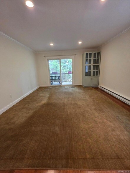 Building Photo - 234 Fox Run Ln