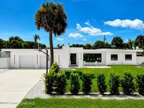 Building Photo - 123 Miami Ave