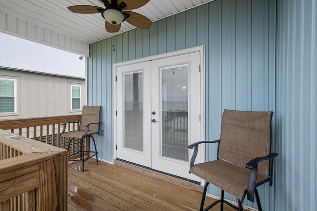 Building Photo - 486 Beatrice Point Rd