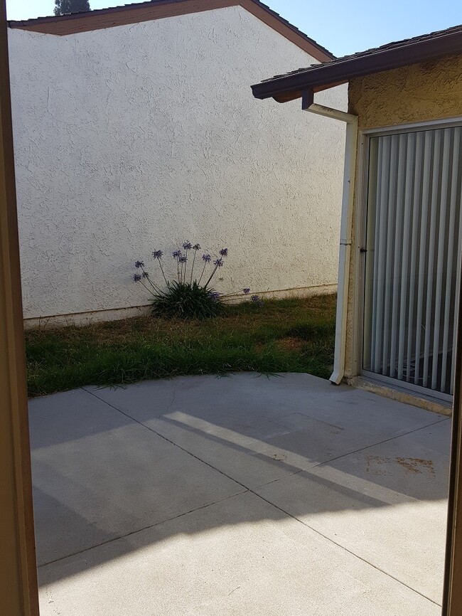 Building Photo - Victoria Village 3+2 Patio Home w/ 2-car g...