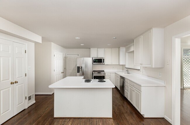 Building Photo - WATERFRONT RENTAL PROPERTY