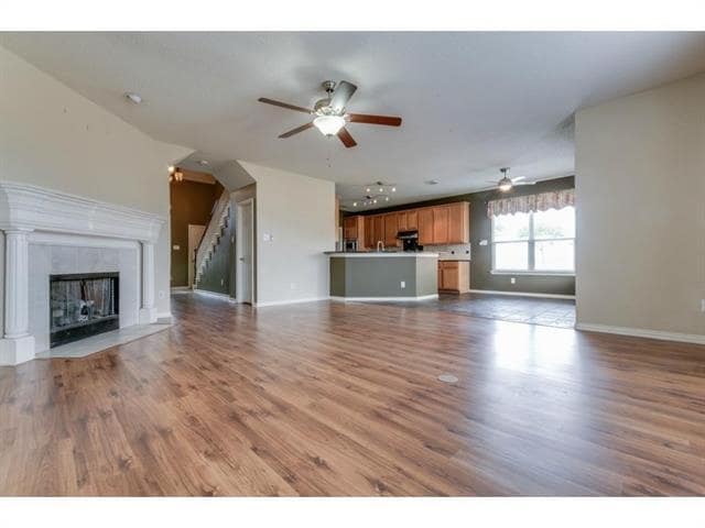 Building Photo - 8316 Fountain Springs Dr