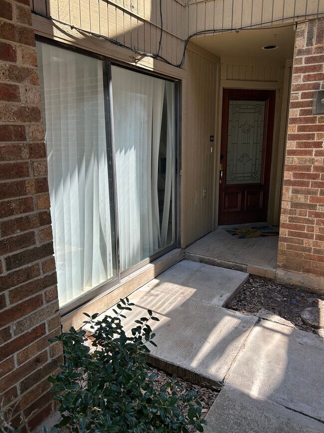 Building Photo - 3712 Pulsar Dr