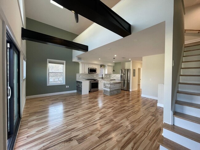 Building Photo - 125 Hillcrest Pl
