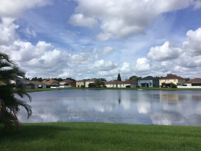 Building Photo - Spacious 4-Bedroom, 2-Bathroom Home for Re...