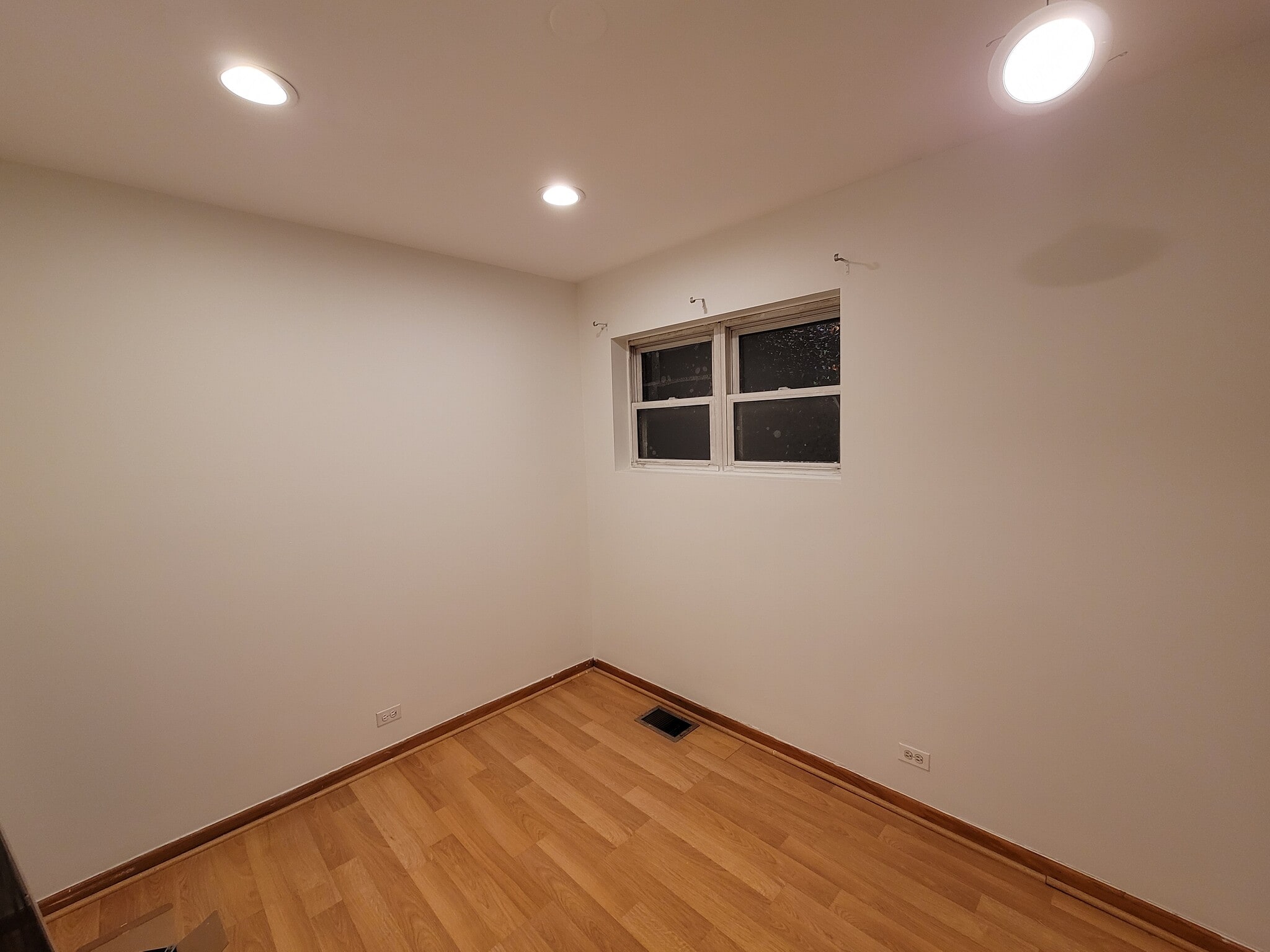 Building Photo - 1719 S Ruble St