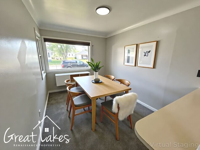 Building Photo - Stunning 3 Bedroom 1 Bathroom now availabl...