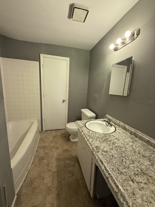 Building Photo - 63 Wilkes Cir