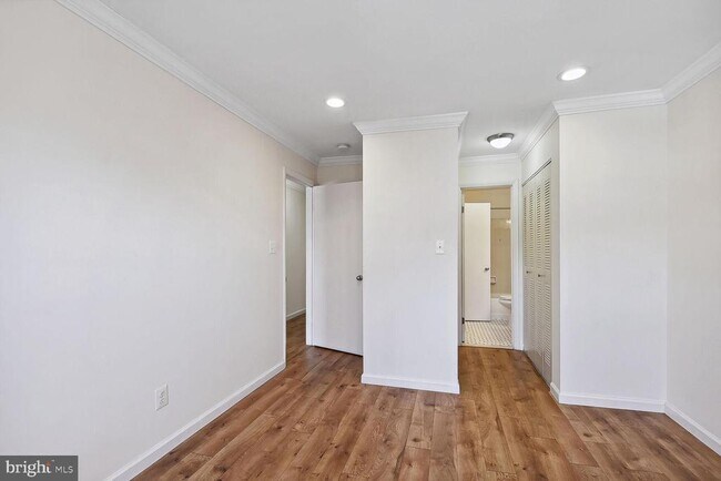 Building Photo - 11715 Olde English Dr