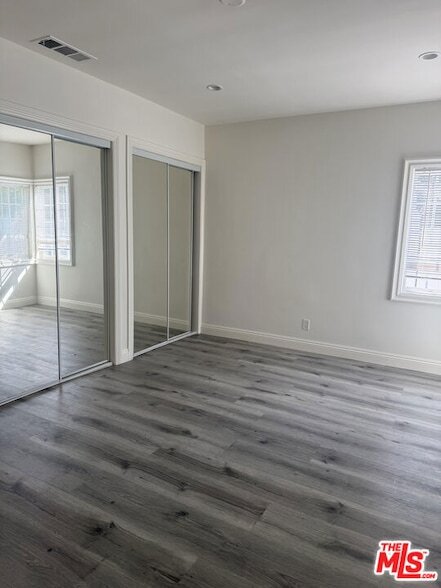 Building Photo - 17902 Saticoy St