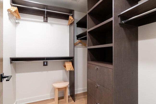 Building Photo - 4 Boathouse Way